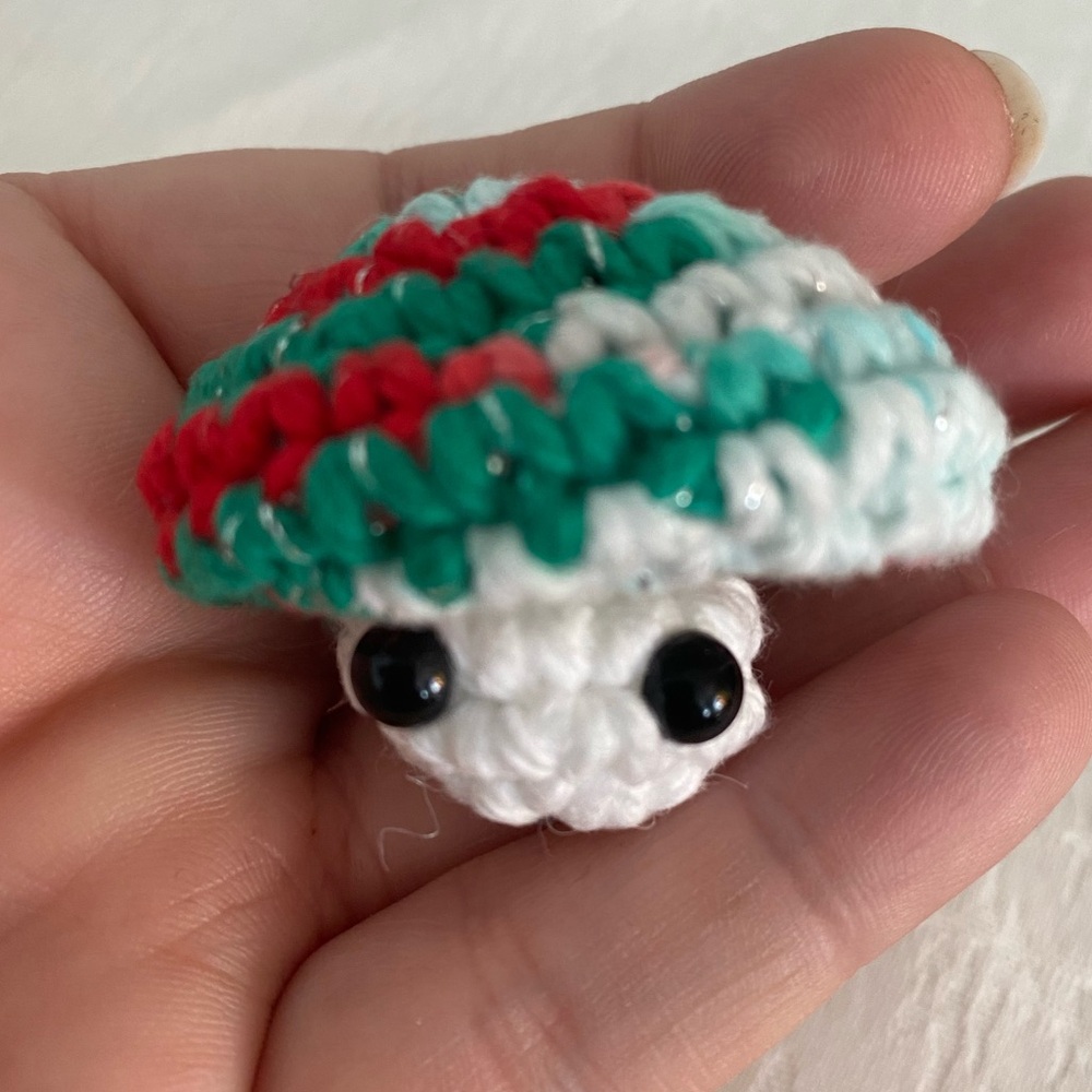 Sparkle Christmas Crochet Popping Mushroom